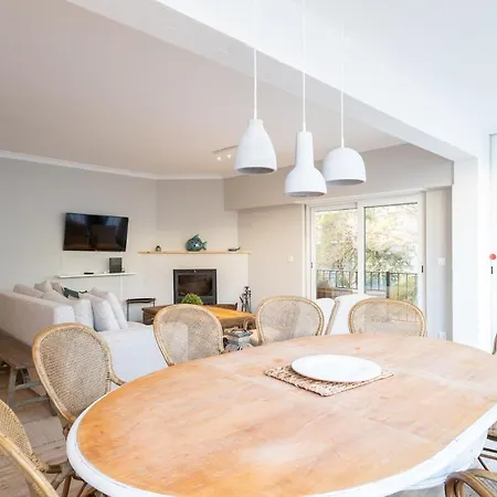 Flh Spacious With Balcony