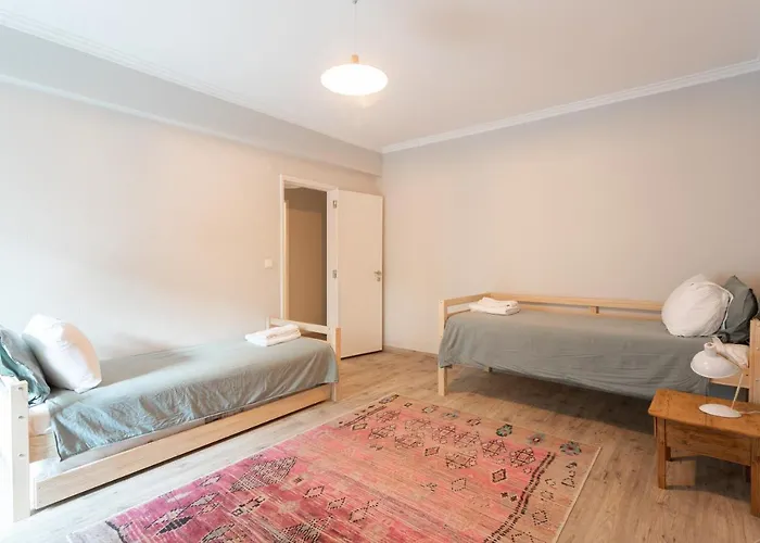 Flh Spacious With Balcony Lejlighed